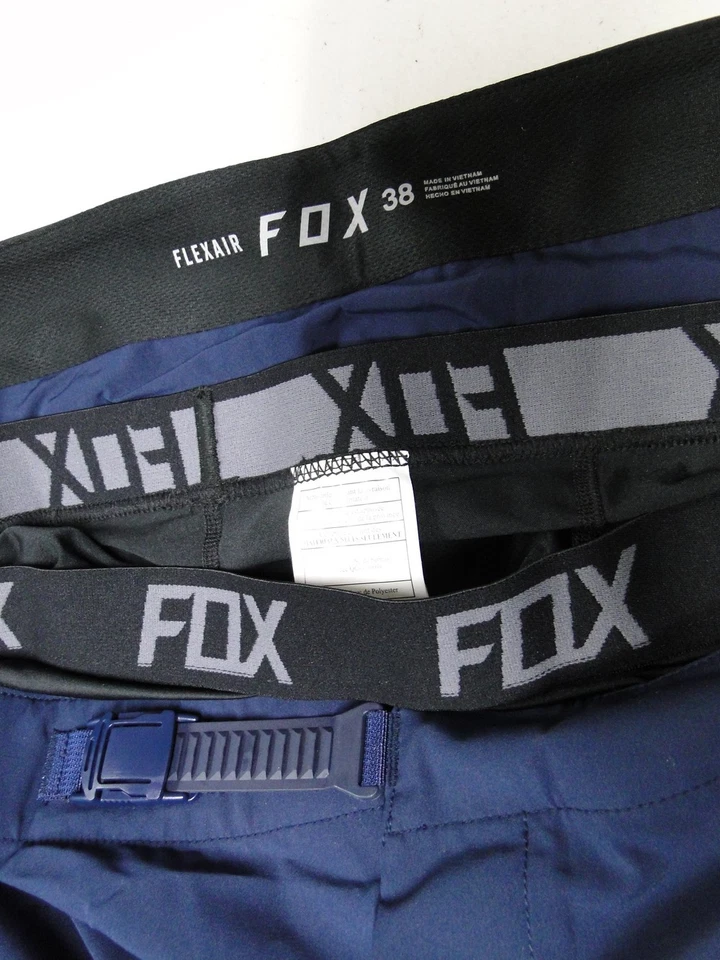 Pantalones Cortos de Bicicleta de Montaña Fox Racing Flexair Lite Con Forro Talla 38 Azul Marino NUEVOS CON Etiquetas Foto 3 de 4