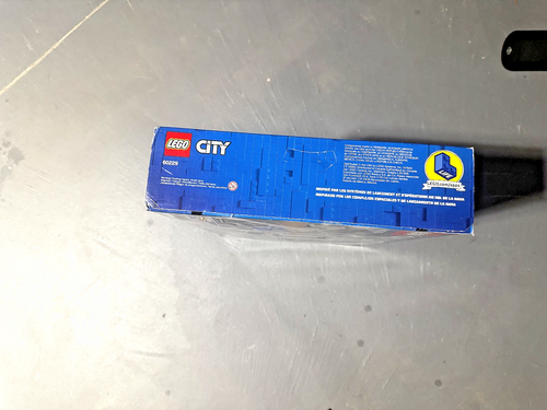 LEGO CITY: Rocket Assembly & Transport (60229) - Picture 5 of 5