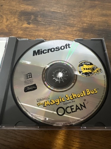 Scholastic's The Magic School Bus Explores the Ocean Microsoft CD Rom 1996 - Picture 2 of 4