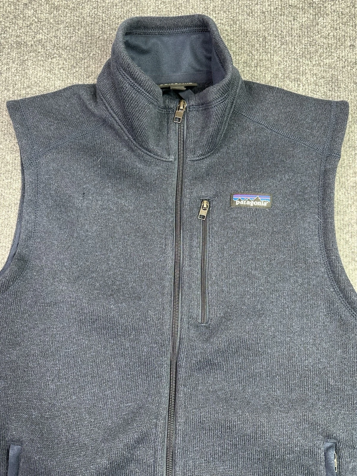 Patagonia Better Sweater Men’s Full Zip Vest Blue M small rip on chest area - product detail image 3