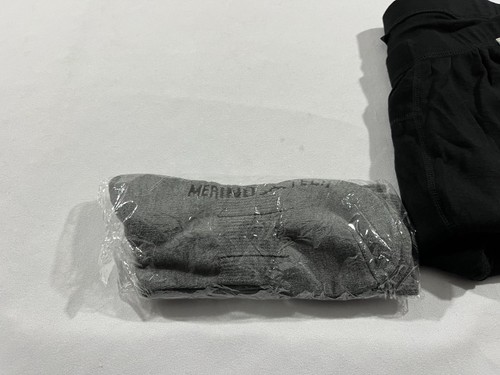 Merino Tech Wool Pants Base Layer Superfine 250 Black Mens Sz L NWT w Socks - Picture 13 of 15