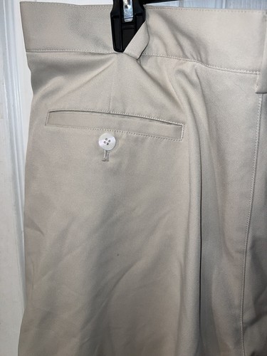 Nike Golf Shorts Dri Fit Mens Sz 38 Tan Standard Fit Athletic Pleated Front - Picture 5 of 9