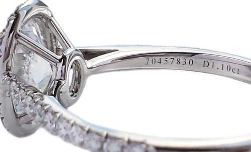 Tiffany & Co. 1.10ct E/VVS1 Triple XXX Oval Soleste Diamond Engagement Ring - Picture 12 of 14
