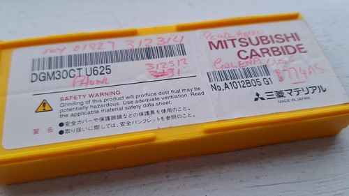 10 Mitsubishi carbide cut-off inserts DGM30CT U625 ( 3mm copying & parting - Picture 2 of 2