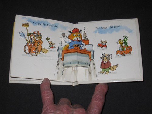 Richard Scarry's Mr. Fix-It Samllest Pop-Up Book Ever! - Picture 6 of 7