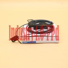 New in box Omron PHOTOELECTRIC SWITCH FIBER UNIT E32-T16P FREE SHIPPING