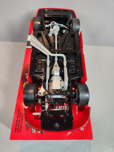 Dale Earnhardt Goodwrench Coca Cola 1999 1/18 Action Diecast Car - Picture 16 of 22