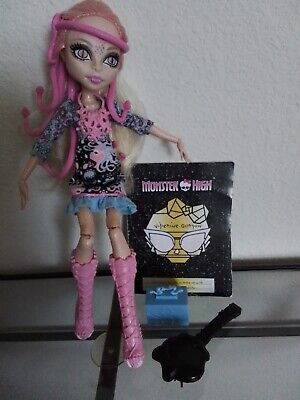 Monster High Doll Viperine Gorgon and Accessories Original Mattel