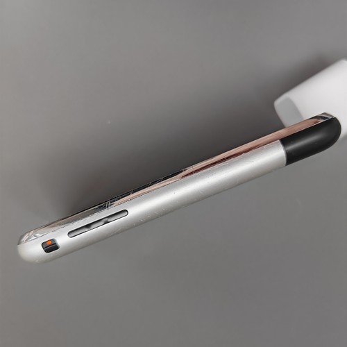Apple iPhone 1st gen (iPhone 2G) 16GB very beautiful 2MP 3.5" iOS 3.1.3 - Picture 11 of 11