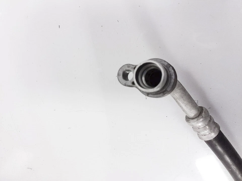 Manguera de succión líquida Subaru Forester AC 2003-2008 73422Sa010 Foto 3 de 4