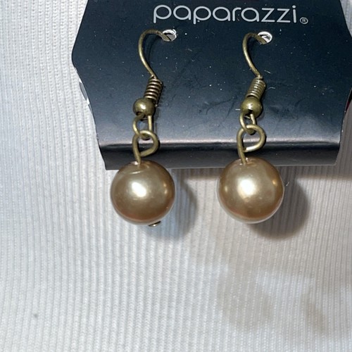 Paparazzi Jewelry Necklace Brass Pearls - Picture 2 of 5
