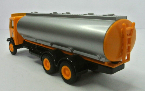 EFE 10903DL(A) AEC Mammoth 3 Axle Cylindrical Tanker - LPG Transport- Scale 1:76 - Picture 8 of 10