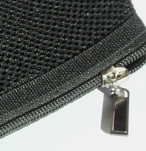 Black Mesh Soft Protective Pouch, Bag, Cover 26 x 20cm / 10.2" x 7.8" - Picture 3 of 6