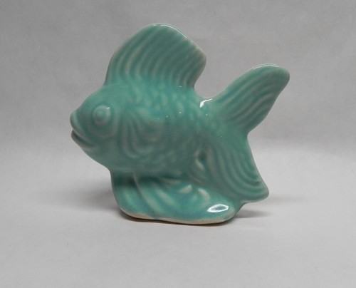 RARE Vintage Shawnee Pottery Glossy Turquoise Fish Miniature Figurine ..MINT