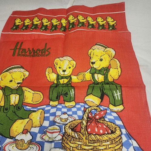 Toalla de té Harrods roja irlandesa de lino Henry Bear picnic nueva con etiquetas sin existencias vintage - Imagen 5 de 6
