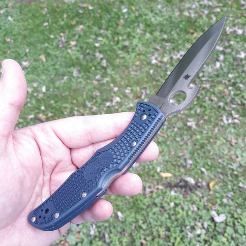 Spyderco Endura 4 Wave Lockback Folding Knife 3.75" VG10 Steel Blade FRN Handle - Picture 6 of 12