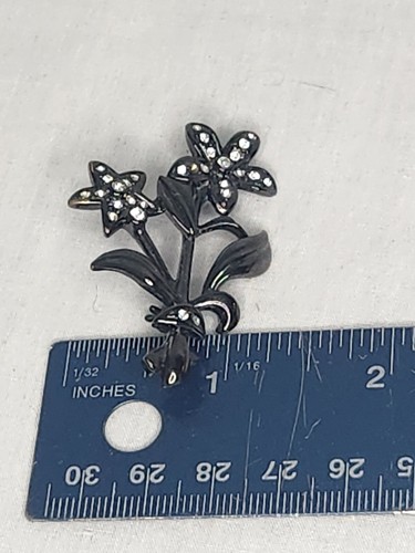 Vintage Black With Rhinestone Floral Brooch Pin Daisy Nosegay - Picture 4 of 5