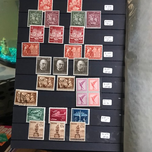 Germany Poland 707 Stamps MINT & USED In Nice Binder cat aprox 995.00 - Picture 11 of 24
