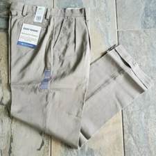 Dockers Easy Khaki Pleated Relaxed Fit D4 Stretch Pants Black or Beige SIZES NWT