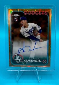2024 Topps Chrome Update Yoshinobu Yamamoto Lava Lamp Gold/Orange Auto 20/35 