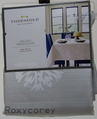 Christmas Threshold Light Silver with Snowflakes 60x84 Oblong Tablecloth NWT - Picture 1 of 2
