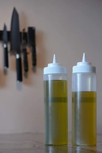 3er Pack - 24 Unzen Klar Kunststoff Gewürz Quetschen Flaschen Squirt Flasche für Saucen - Bild 4 von 4