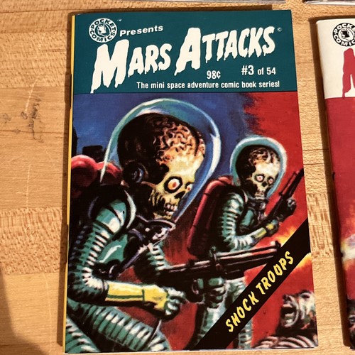 Mars Attacks Mini Pocket Comic Books Volume #1, #2, #3, #4 Topps 1988 - Picture 4 of 6