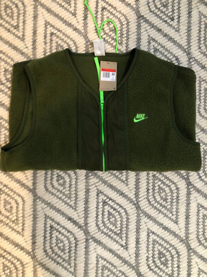 Nike Sportswear Men's Size M Essentials Fleece Zip Front Nike Sportswear Men's Size M Essentials Fleece Zip Front