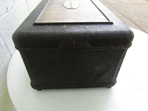 Antique 1928 Atwater Kent Model 42 Tube Breadbox Radio Receiving Set - Picture 4 of 8