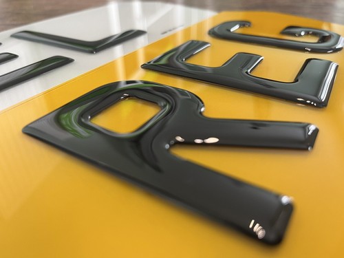 3D GEL HEX NUMBER PLATES ROAD LEGAL MOT LEGAL GLOSS BLACK ACRYLIC 7 DIGIT - Picture 3 of 4