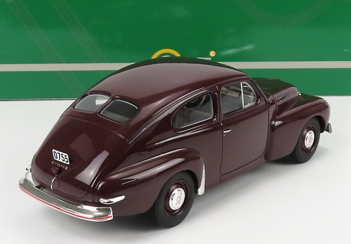 MODELLINO AUTO STATICO DIECAST VOLVO PV444 1947 MARRONE MODELLISMO SCALA 1/18 - Foto 2 di 6