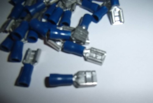 25 Vinyl Female Wire Terminal Blue 16-14 Ga AWG Quick Disconnect Connectors - Picture 2 of 2