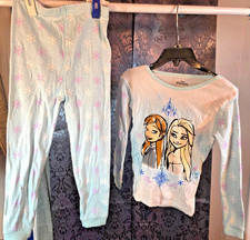 Disney-Girl's Frozen 2 piece top/bottom Anna  Elsa pajama set size 5T