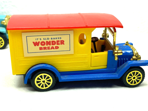 1980’s 4 READERS DIGEST COLLECTOR'S SET CLASSIC TRUCKS -Ambulance Bakery - Picture 5 of 9