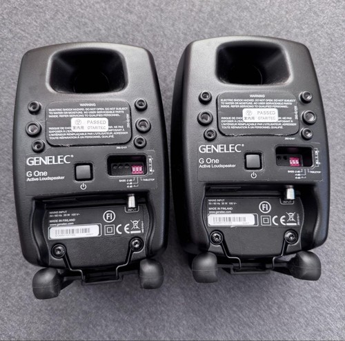 Par de Altavoces GENELEC G One G1 Negros - Juego de 2 Audio Compacto de Alta Calidad - Imagen 2 de 6