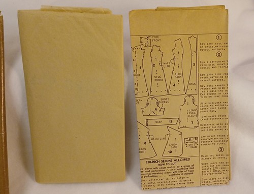 Vintage Dress Pattern 1940s (Read Description) - Picture 4 of 4