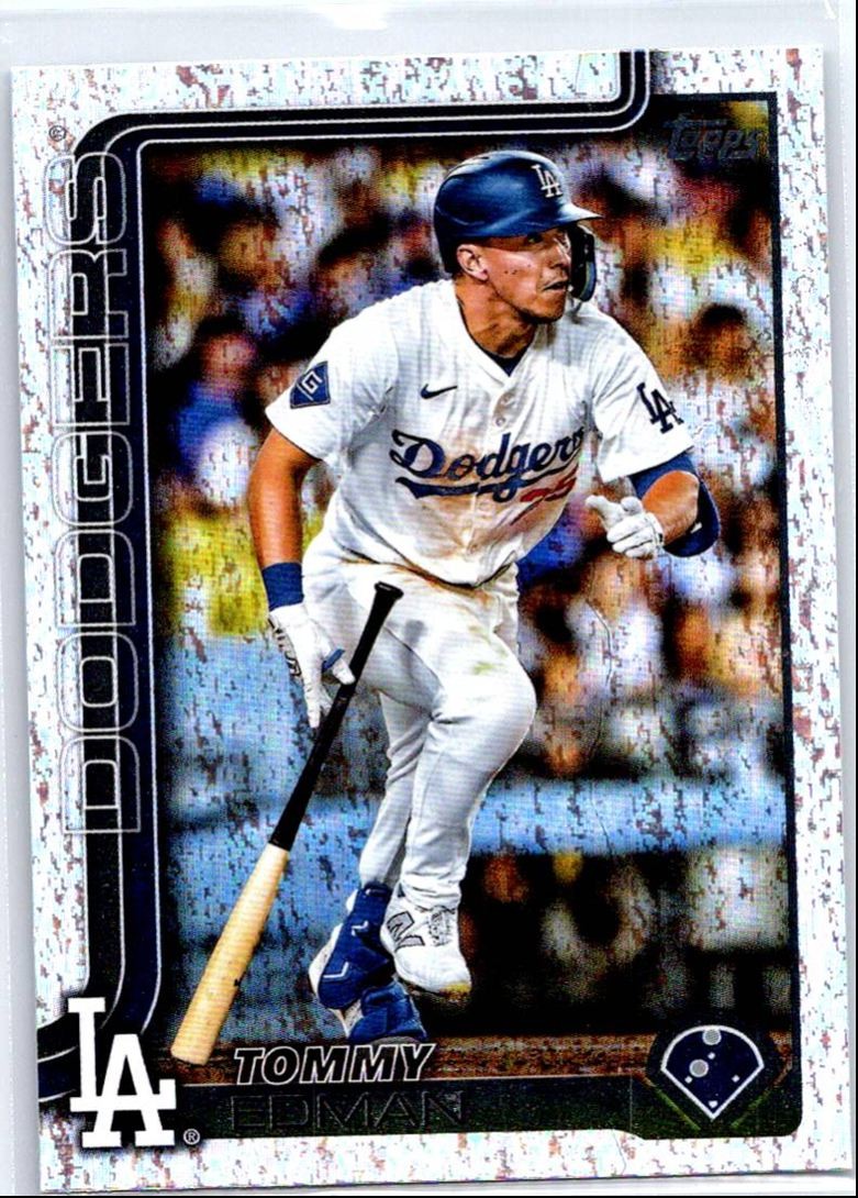 2025 Topps Sand Glitter Tommy Edman #214