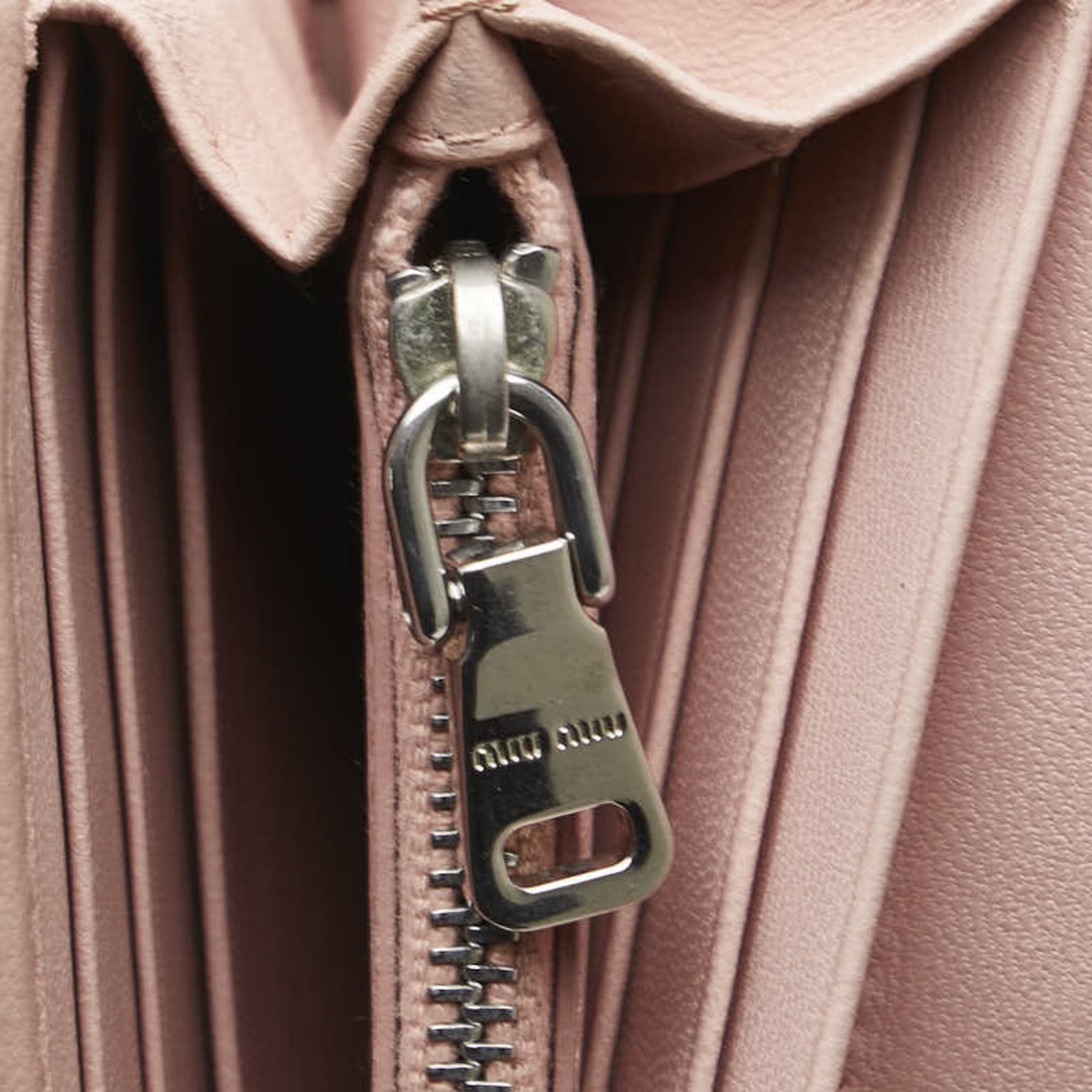 Miu Miu Miu Matelasse Beaded Long Wallet 5MH109 P… - image 4