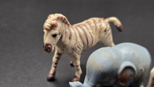 Cebras y bebé elefante vintage de PVC Hong Kong - Imagen 4 de 8