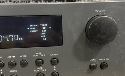 NAD A/V Surround Sound Tuner Preamp Model 917 - Picture 4 of 10