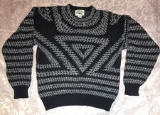 VTG 90s Expressions Worldwide 100 Acrylic Knit Sweater Black White Men's Medium