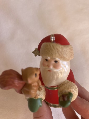 2013 Hallmark Andenken Ornament - Ein Besuch vom Weihnachtsmann #5 in Serie  - Bild 2 von 9