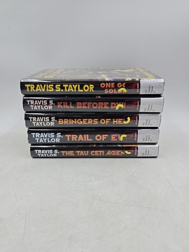 Lot of 5 Books Futuristic Military Sci-Fi Fantasy Soldier Travis S. Taylor Used - Foto 3 di 6