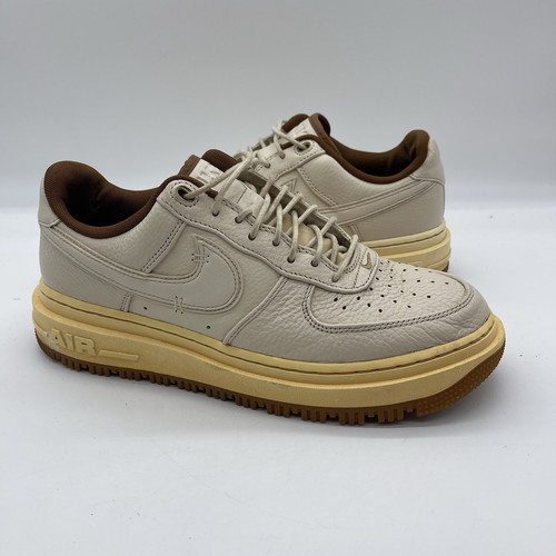 Nike Air Force 1 Luxe Men's Size 9.5 Shoes DB4109-200 'Pecan' Athletic Sneakers - Picture 1 of 10