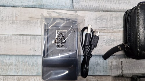 Sony CyberShot DSC-W300  Digital Camera & Accessories Japanese Language Only  - Picture 5 of 14