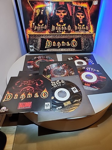 Diablo 2 Battle Chest PC Expansion Pack 2001 Manuals Guide 7 Disk Complete Set - Picture 6 of 7