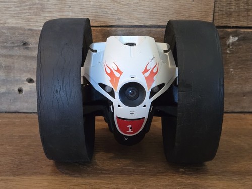 Parrot Jumping Sumo MiniDrone PS724000 - White - No USB Port Included Untested - Picture 1 of 10