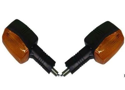 Blinker Paar hinten Yamaha YBR125 (bitte Bild ansehen) (langer Vorbau)
