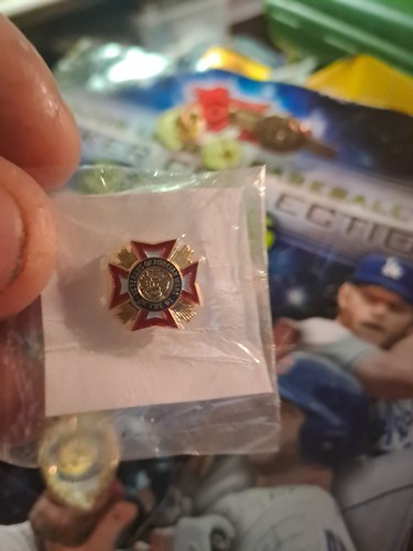 Lot Of Old Military Pins - Picture 5 of 11