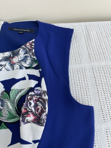 FRENCH CONNECTION. SIZE 12. LADIES BLUE TEXTURED, FLORAL PANELLED A-LINE DRESS - Picture 8 of 16